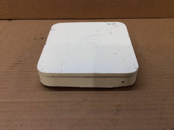 Apple AirPort Extreme (5th Gen)(A1408) Router