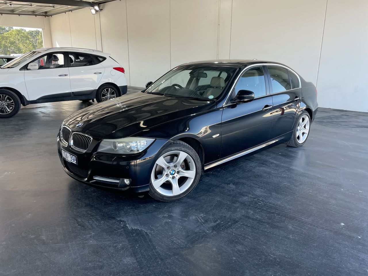 2010 BMW 3 Series 320i EXEC. E90 Automatic Sedan