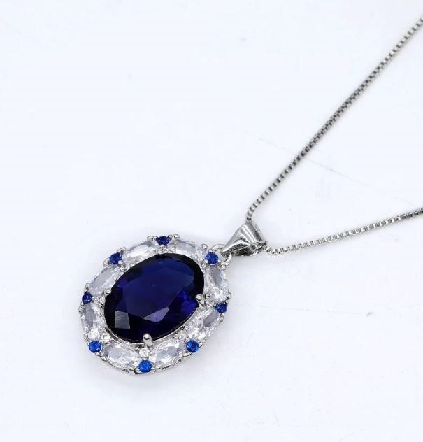 10.0ct Blue Simulated Diamonds Stones Pendant and chain in 925 Silver