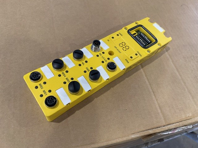 <p>Leuze Muting Interfaces & Safety Relays</p>