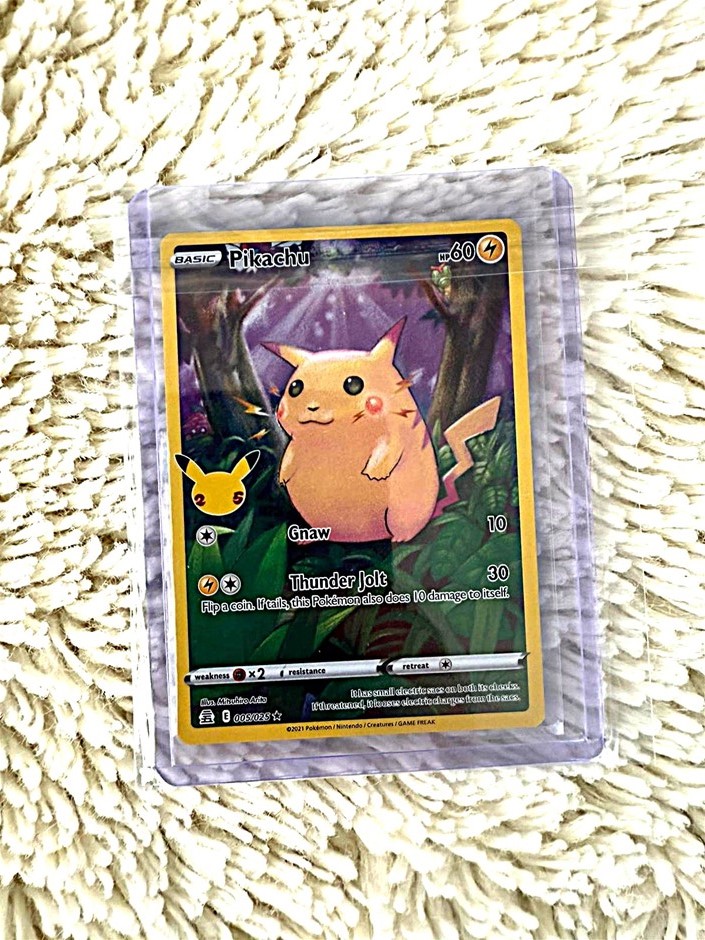 2021 Pokémon Celebrations Pikachu 005/025 Holo