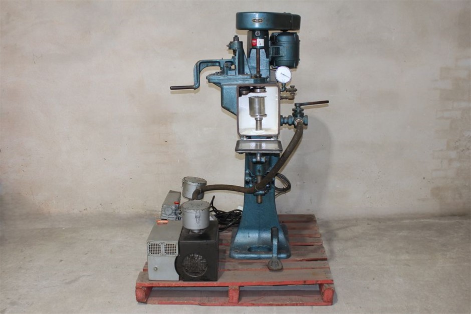 Vacuum Can Seamer "John Heine" Model 71D