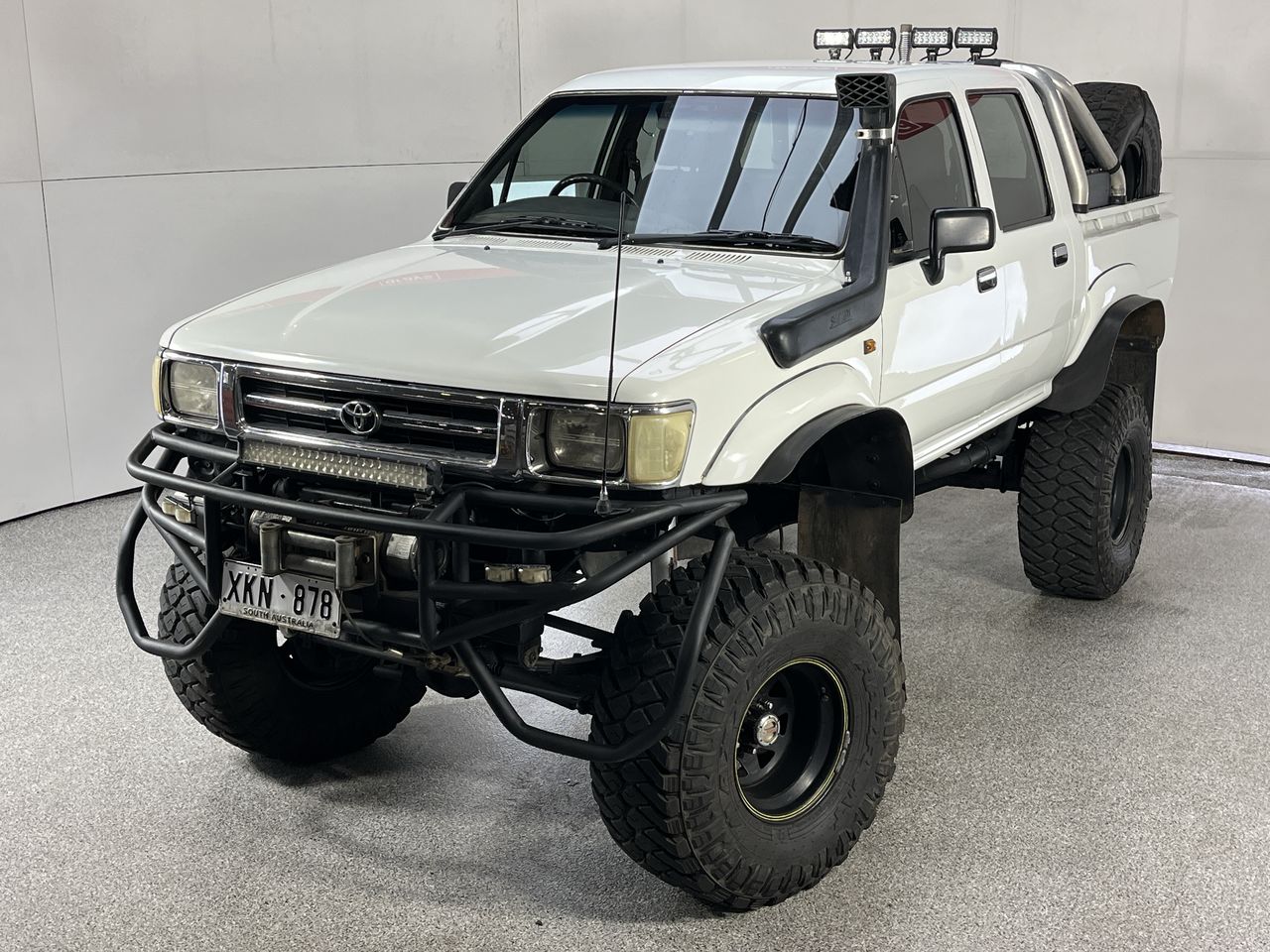 1993 Toyota Hilux SR5 Dual Cab Manual