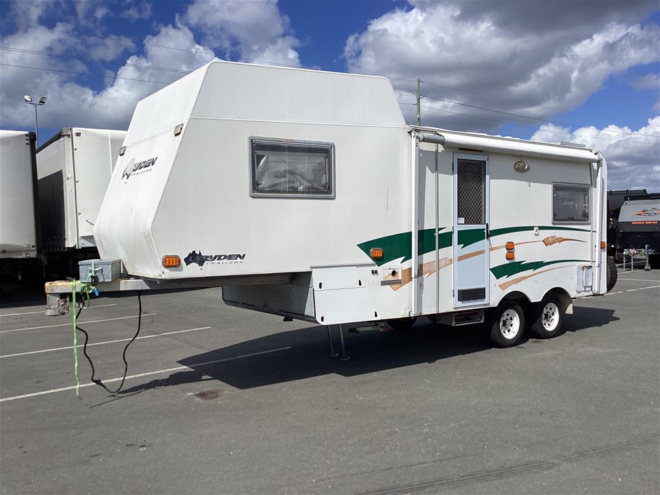 <p>2003 Dryden Trailers 22ft Explorer Tandem Fifth Wheeler Trailer</p>