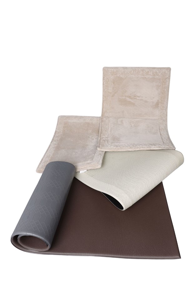 4 x Kitchen Floor Runners & Bath Mats.