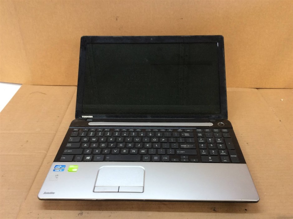 TOSHIBA SATELLITE C50-A Laptop I5-3230M 4GBRAM 500GB Silver