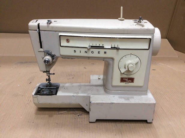 Singer 527 Sewing Machine