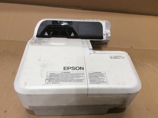 Epson EB-685W 3LCD Projector