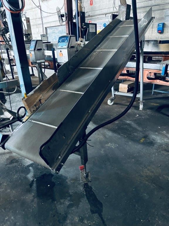 Inclined Belt Conveyor