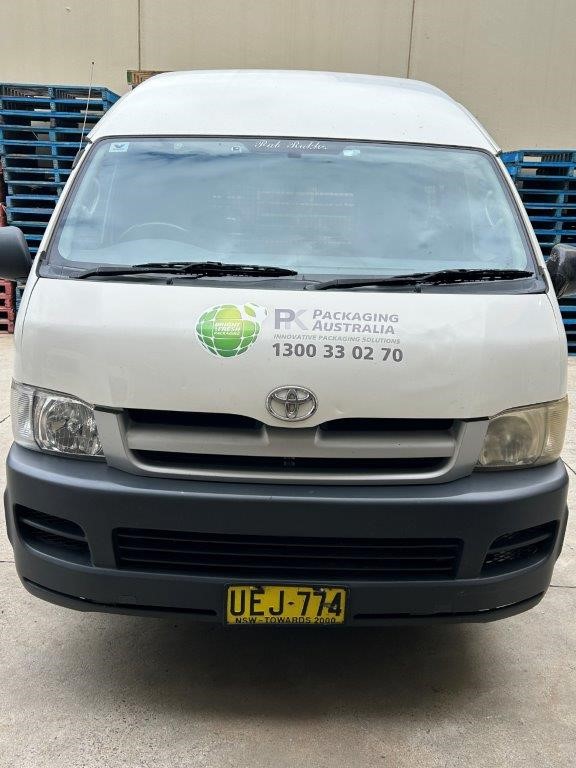 2006 TOYOTA HIACE 200 SER VVT-I Van