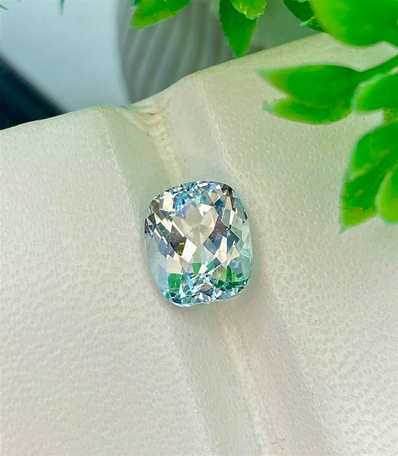 2.80 CT Natural Quality Aquamarine