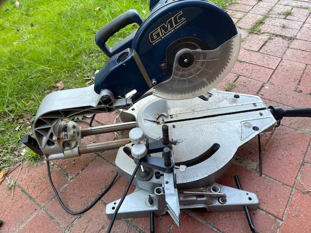 GMC Radial Arm Saw Auction (0015-3036725) | Grays Australia