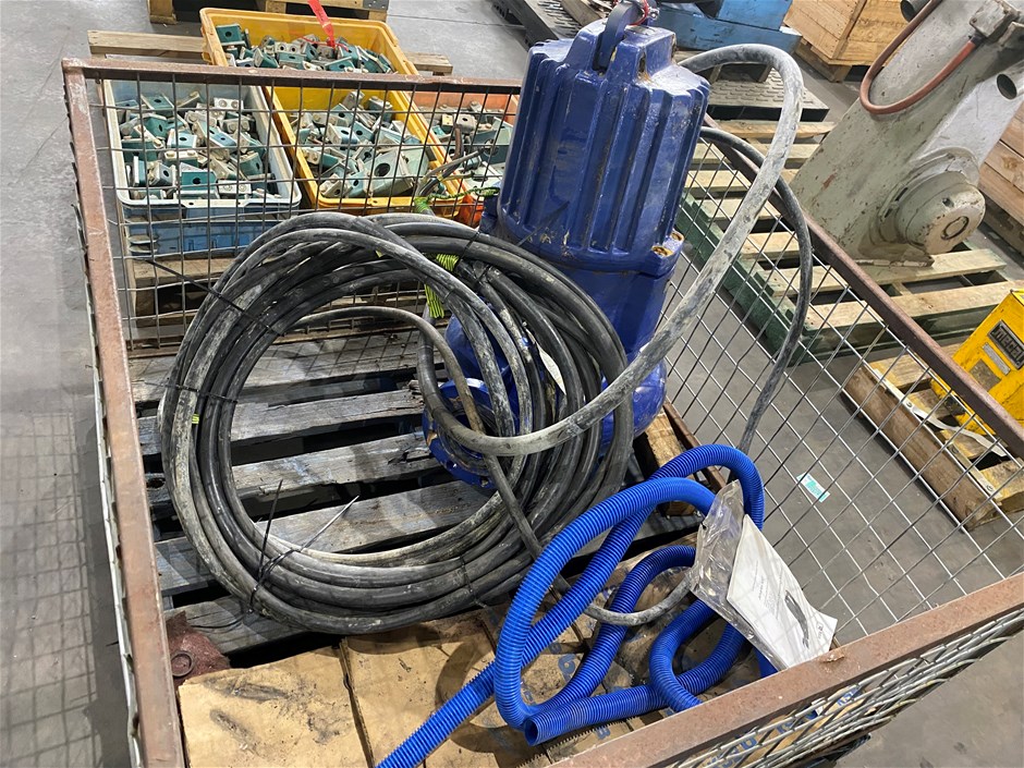 <p>KSB Submersible Water Pump</p>