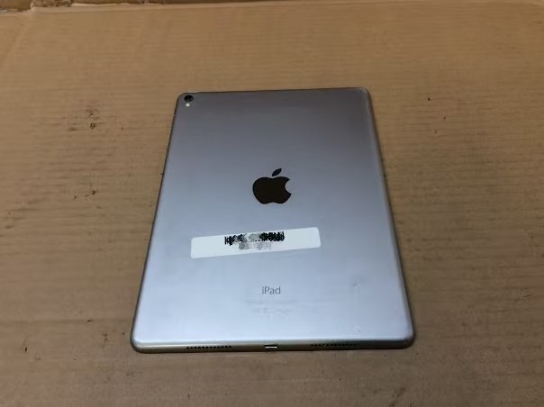 APPLE IPAD PRO 1 (A1673) Tablet 32GB