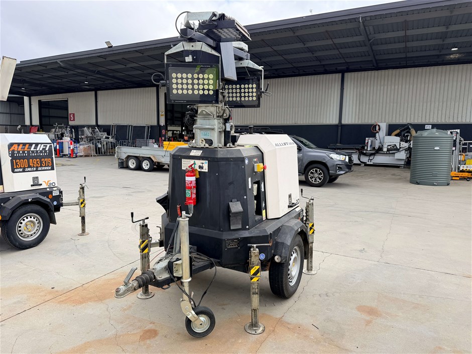 <p>2017 Generac V20 Single Light Tower Trailer</p>
