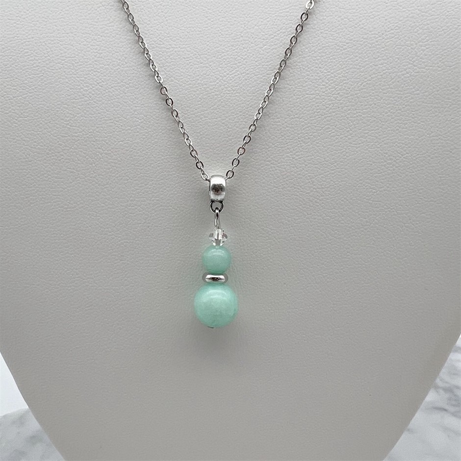 Green Agate & Swarovski® Austrian Crystal Platinum Plated Pendant Necklace