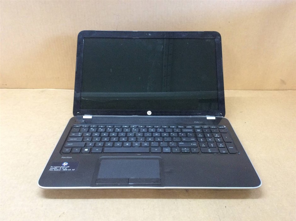 HP Pavilion 15 Laptop AMD A6-4400M 4GBRAM 500GB Silver