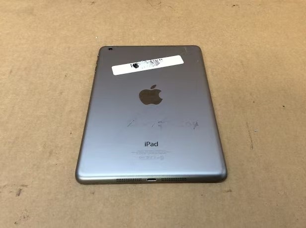 Apple iPad Air 1 (A1474) Tablet 16GB