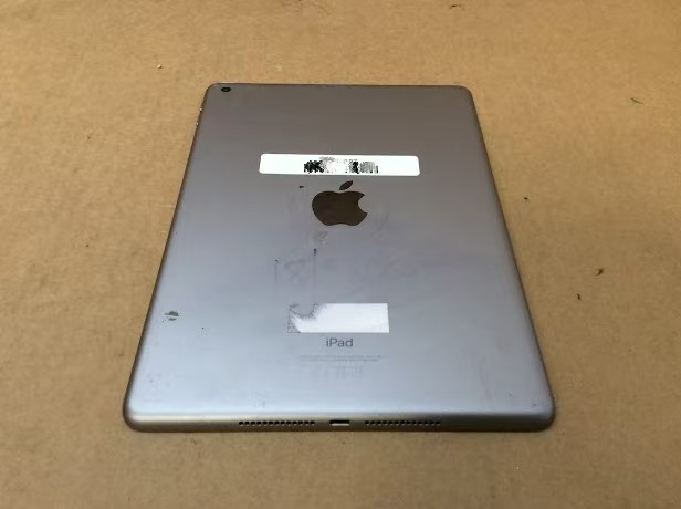 APPLE IPAD 6TH GEN A1893 A10 Tablet 32GB