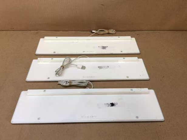 APPLE A1243 Full-size aluminum Keyboard (Lot of 3)