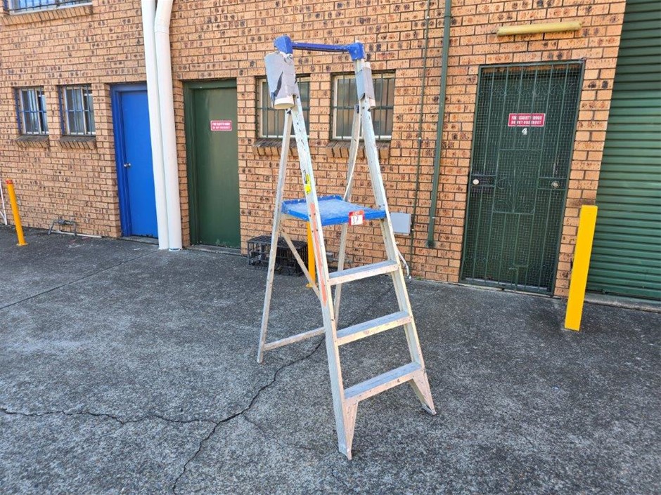 BAILEY Industrial 150kg Aluminium Platform Ladder