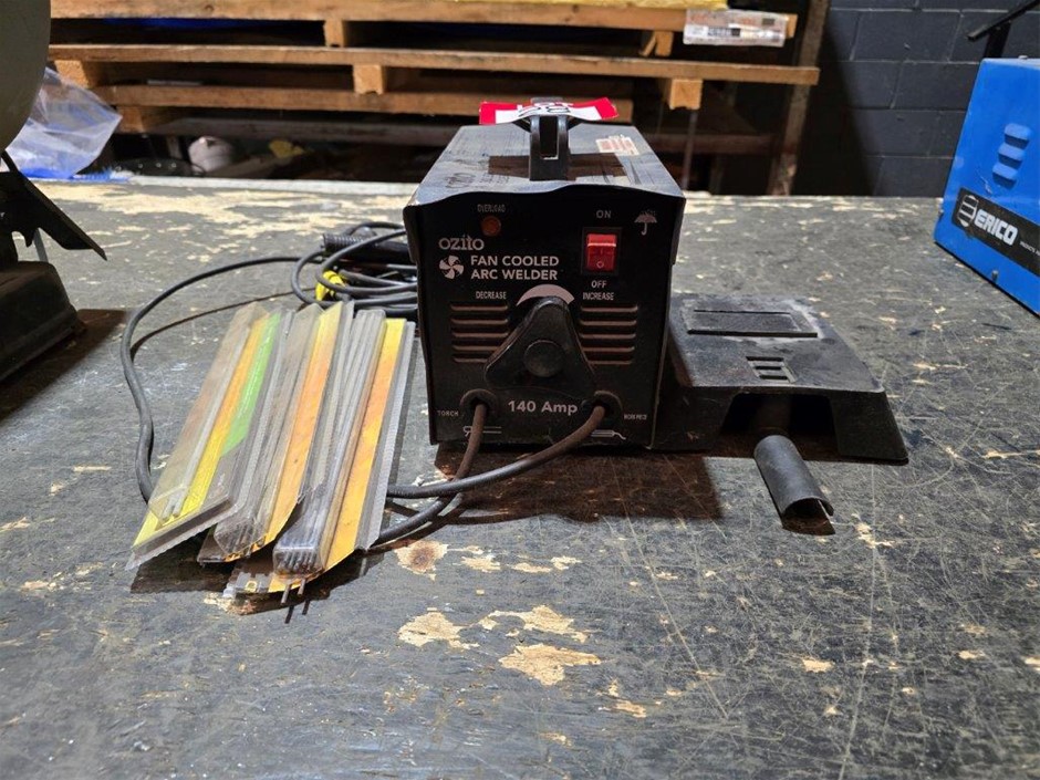 OZITO PW500 Fan Cooled Arc Welder