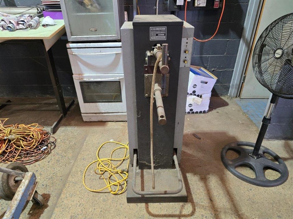 1999 SIP PL-10 Spot Welder