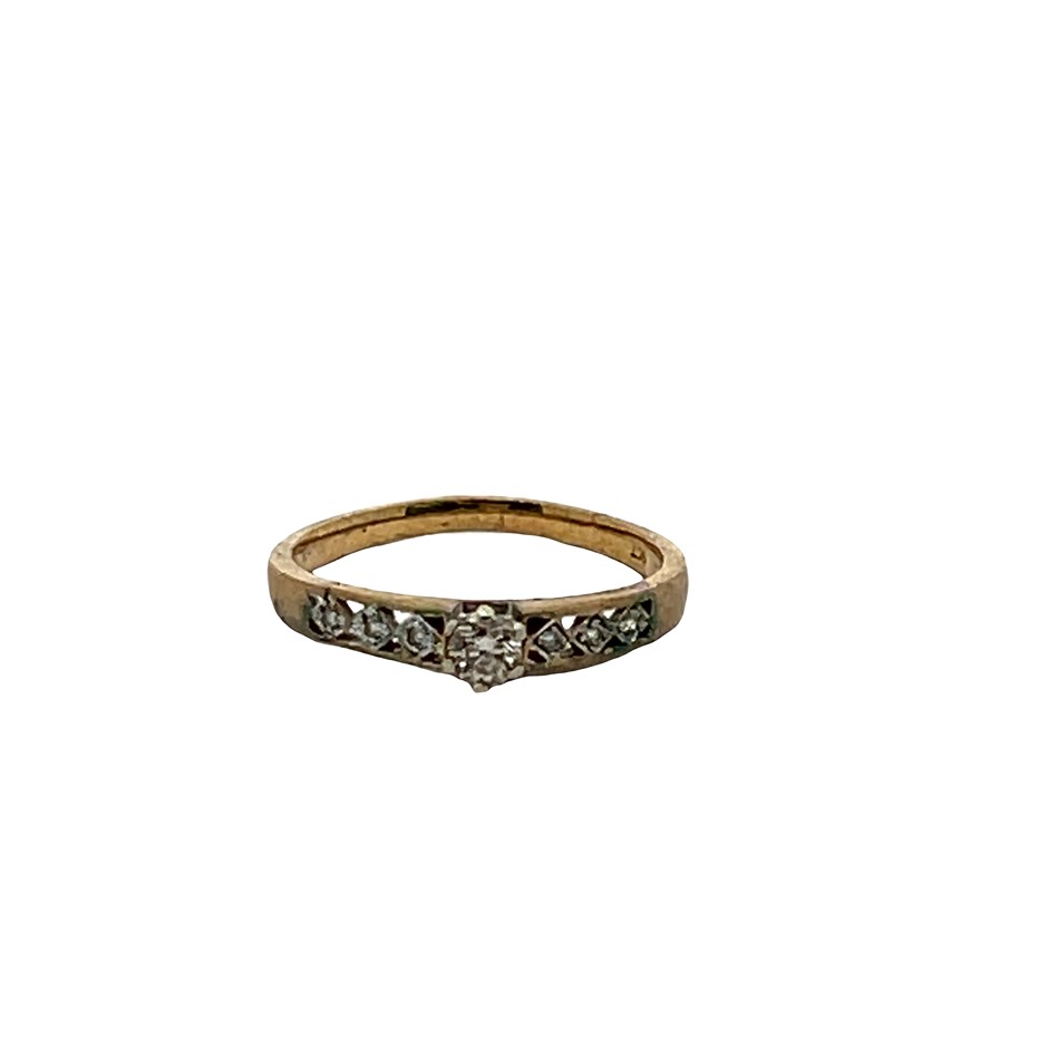 9ct Yellow Gold 7 Diamond Ring