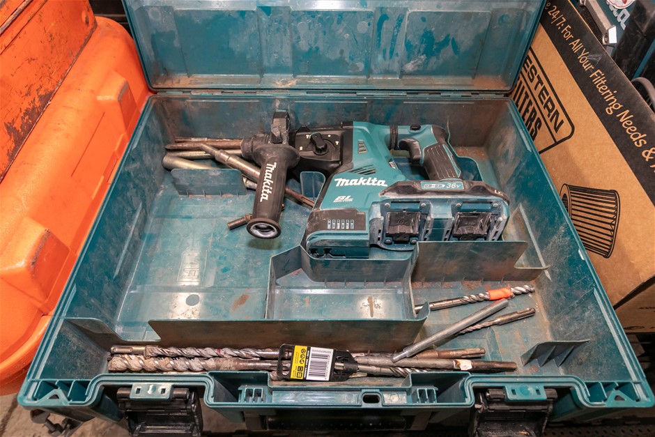 Makita DHR282 Rotary Hammer Drill with Poly Case
