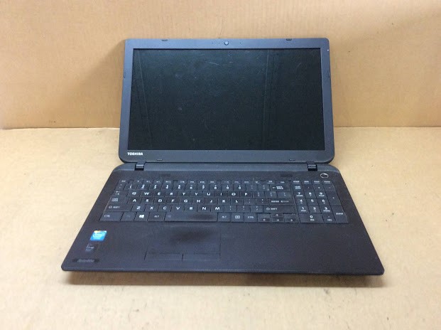 TOSHIBA Satellite C50-B Laptop Celeron N2820 4GBRAM/500GB Black