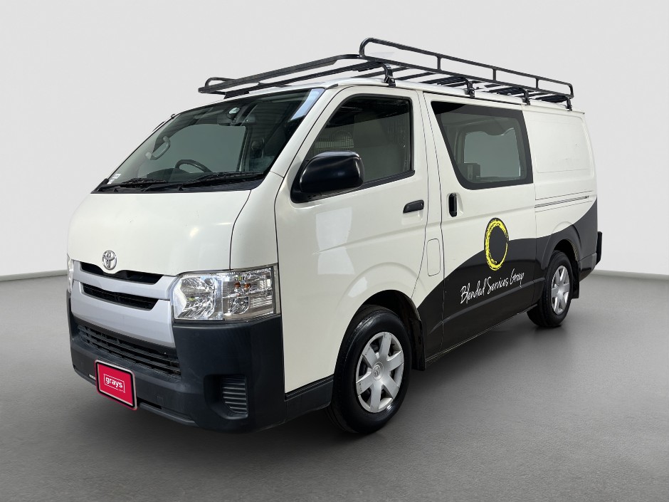 2015 Toyota Hiace Petrol