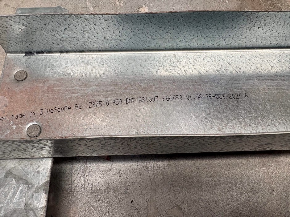 Pallet Comprising New Never Used Large Qty of Perlin Bridging Struts