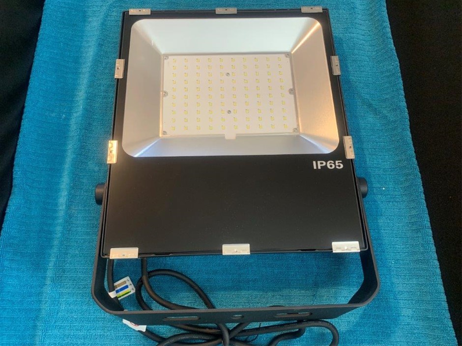New in Box LED Flood Light, 100W