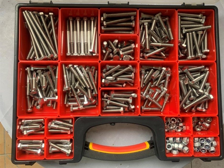 New Quality Large Sized Carry Case with SS Hex Head Bolts & More
