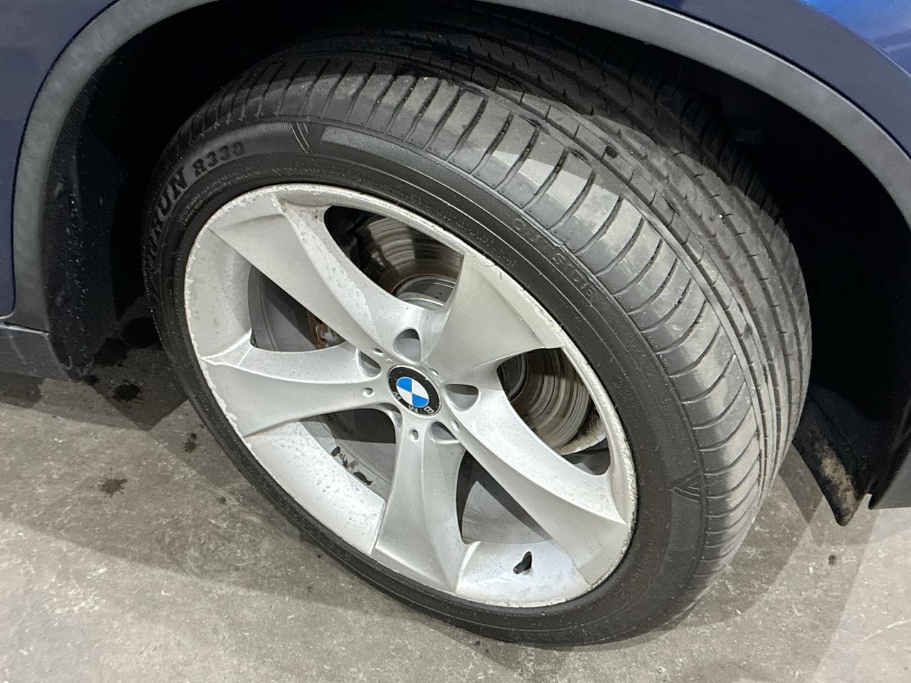 Vehicle photo