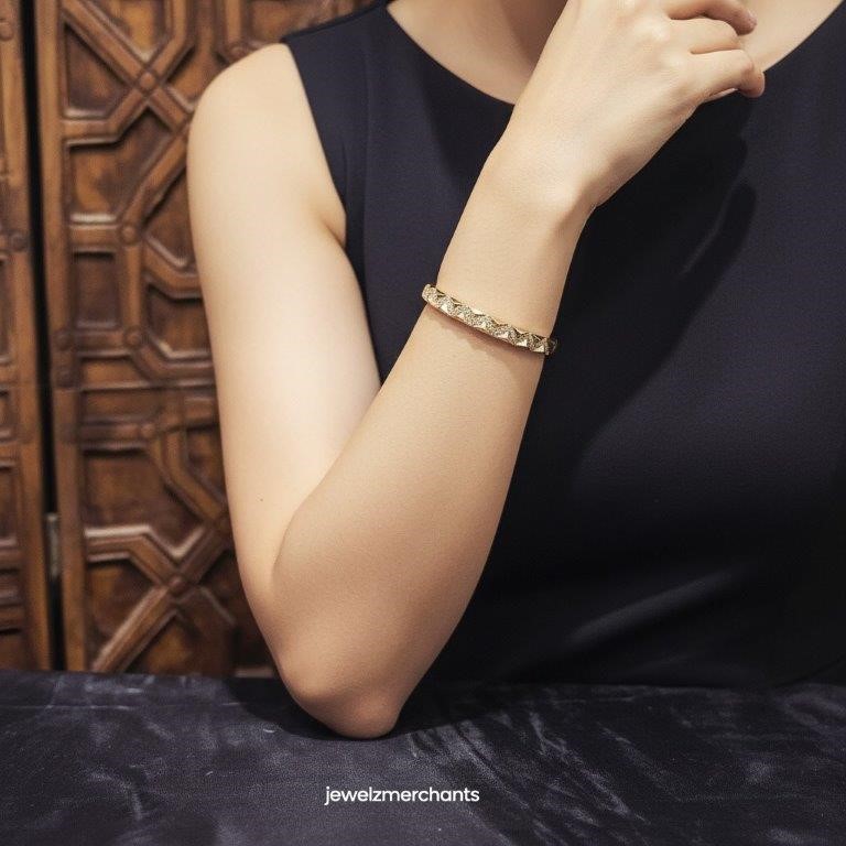 18K/ITALY Yellow Gold Filled bangle -(stamped 18K/ITALY)-Bonus Gift