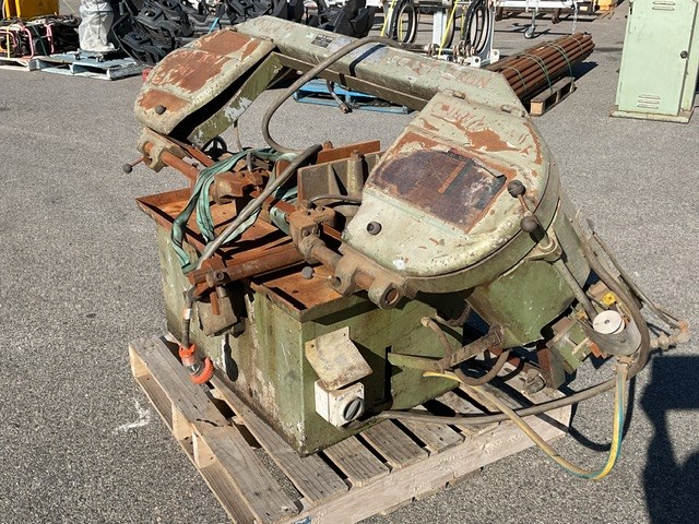 <p>Meba Horizontal Bandsaw</p>