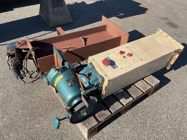 <p>Pedestal Bench Grinder and Mounted Plate Nibbler</p>