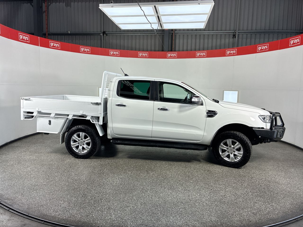 Vehicle photo