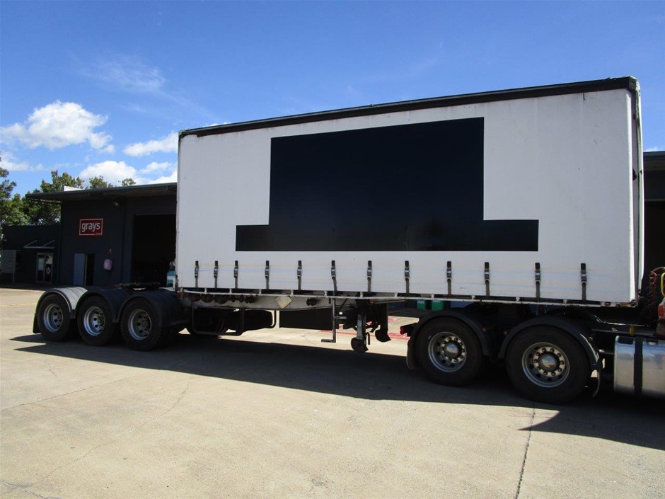 2001 Maxitrans 5T3-OVER 4.5T Triaxle Curtainsider Lead Trailer