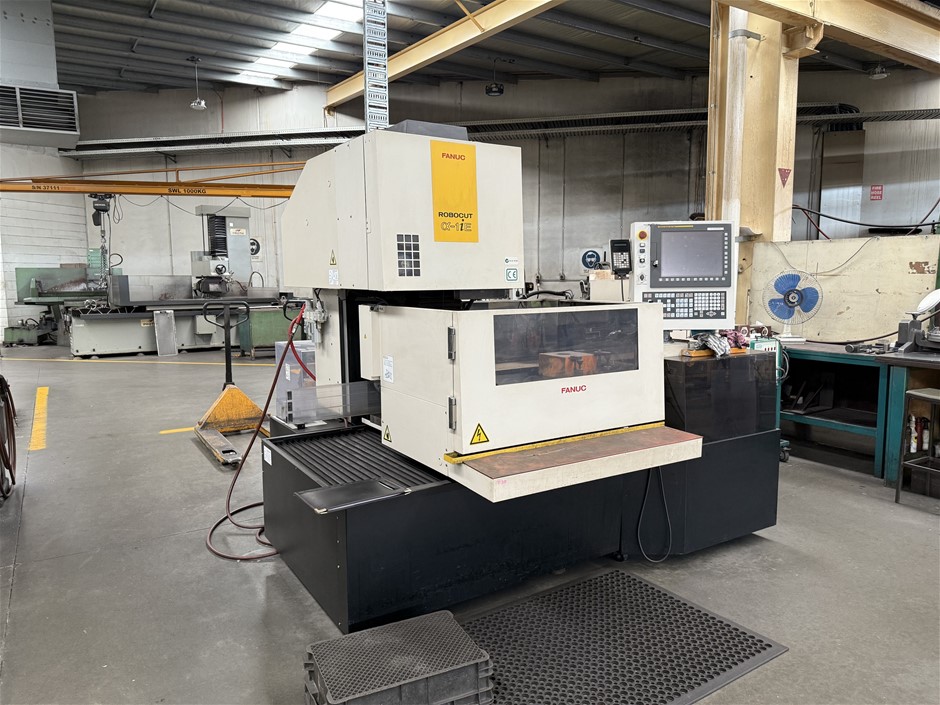 2011 Fanuc A04B-0238-B201 Robocut CNC EDM Wire Cut Machine