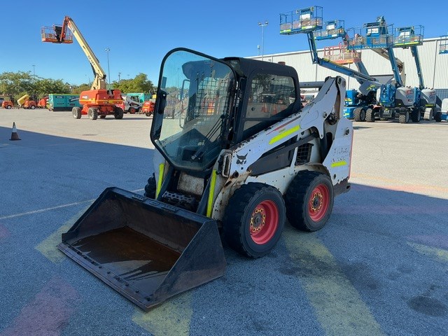 <p>Bobcat S590 Skid Steer Loader (Wheeled)</p>
