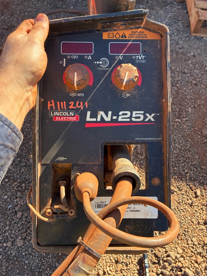 2021 Lincoln LN25X Welder Accessories - Wire Feeder - LN8 - Newman