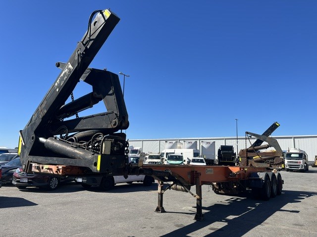 1996 Hammer 151HS 6 Rows Side Lifter Trailer