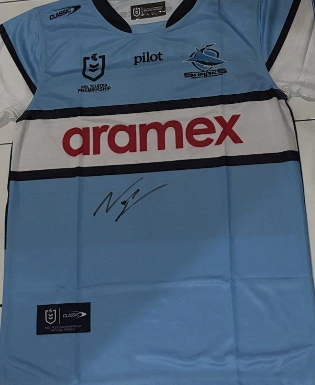 NICHO HYNES SIGNED SHARKS JERSEY