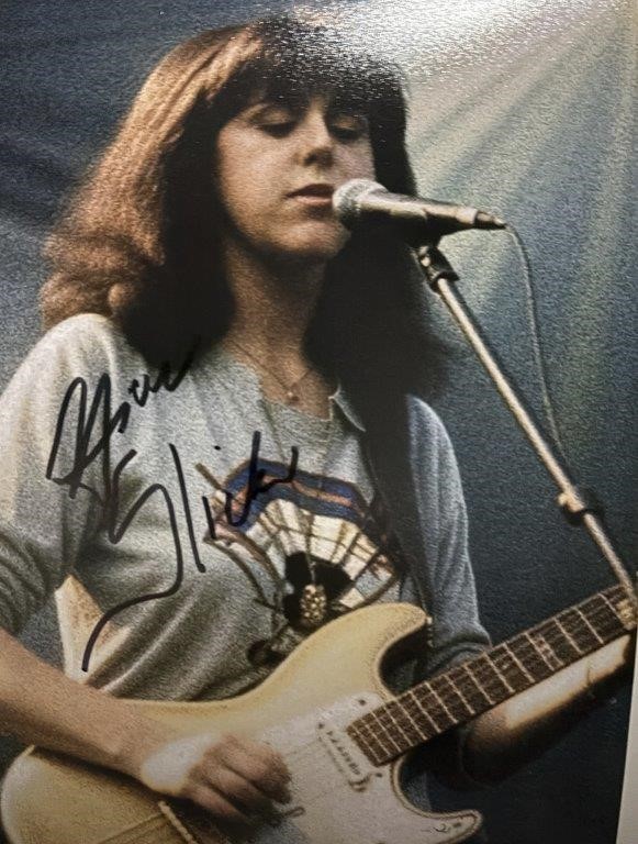 JEFFERSON AIRPLANES GRACE SLICK SIGNED PHOTO