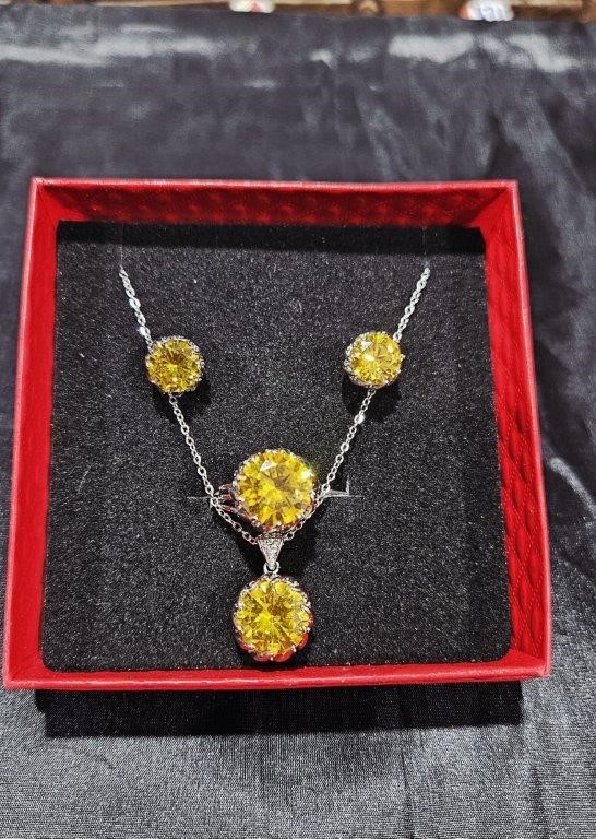 4-Piece Jewellery Set, Necklace, Ring & Earrings(Gift Box Included)