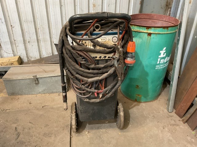 <p>SAF Zip 4.0 Portable Industrial Plasma Cutting Machine</p>