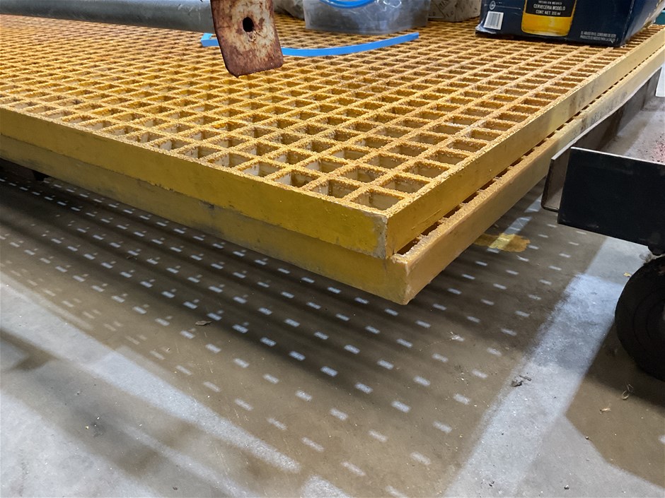 <p>2 x FRP Walkway Mesh</p>