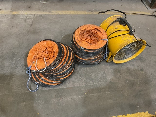 Detroit Ventilation Fan And 2 Flexible Ventilation Hoses